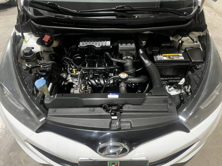 HYUNDAI - HB20 - 2015/2015 - Branca - R$ 44.900,00
