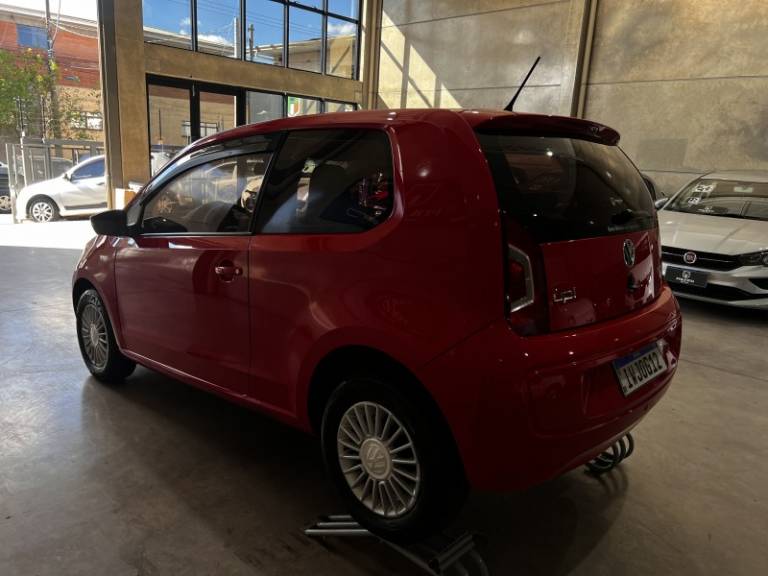VOLKSWAGEN - UP - 2015/2015 - Vermelha - R$ 39.900,00