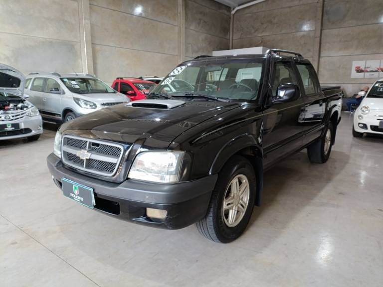 CHEVROLET - S10 - 2006/2007 - Preta - R$ 72.900,00