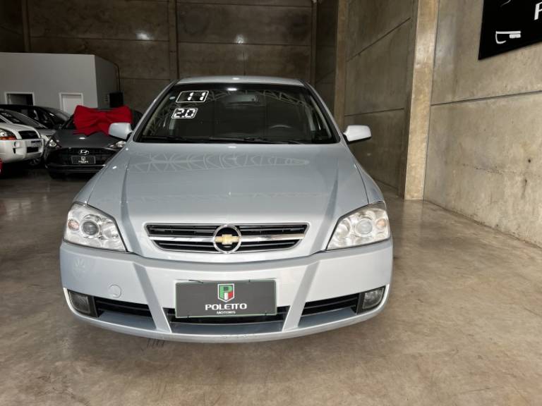 CHEVROLET - ASTRA - 2011/2011 - Prata - R$ 40.900,00