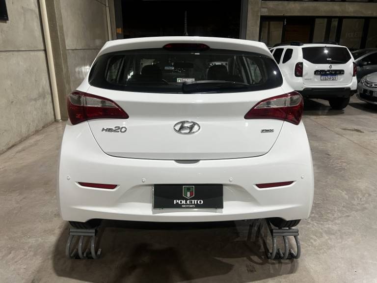 HYUNDAI - HB20 - 2015/2015 - Branca - R$ 44.900,00