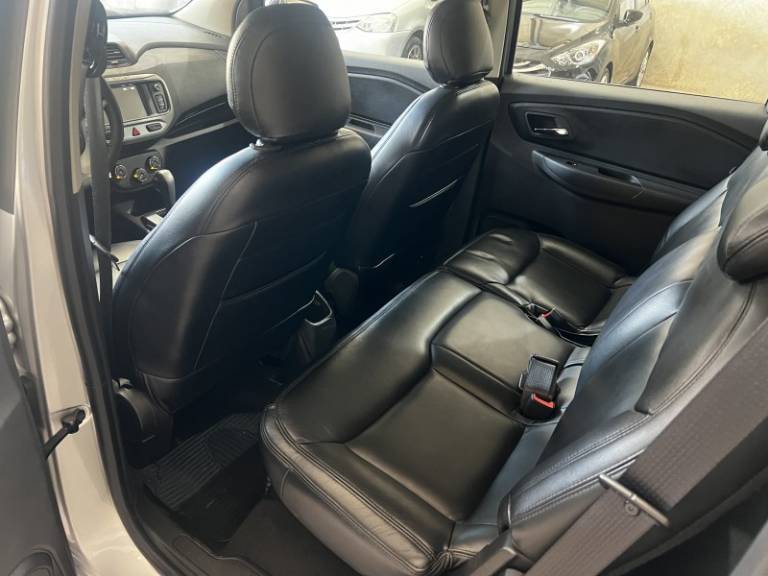 CHEVROLET - SPIN - 2018/2018 - Prata - R$ 63.900,00