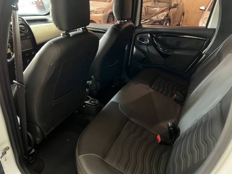 RENAULT - DUSTER - 2018/2018 - Branca - R$ 68.900,00