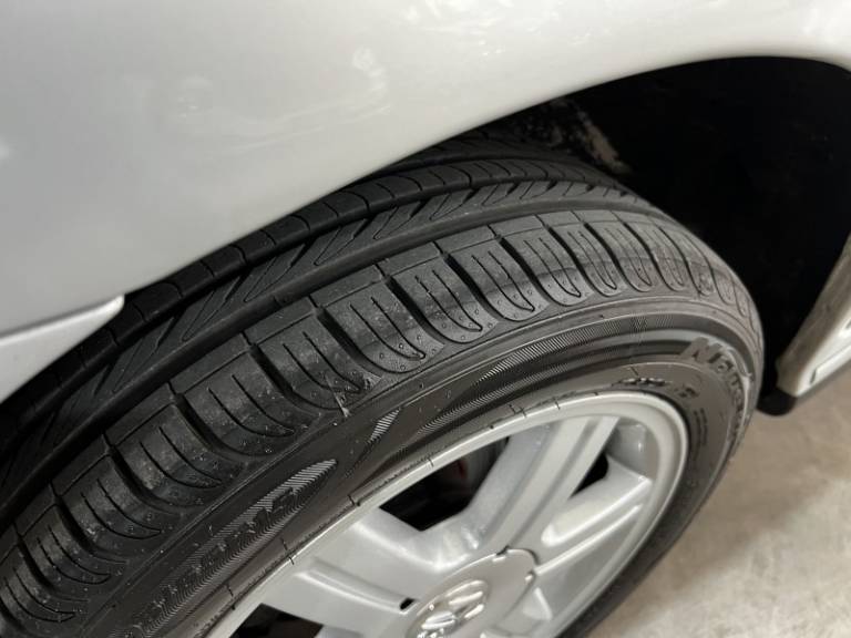 VOLKSWAGEN - PARATI - 2003/2003 - Prata - R$ 41.900,00