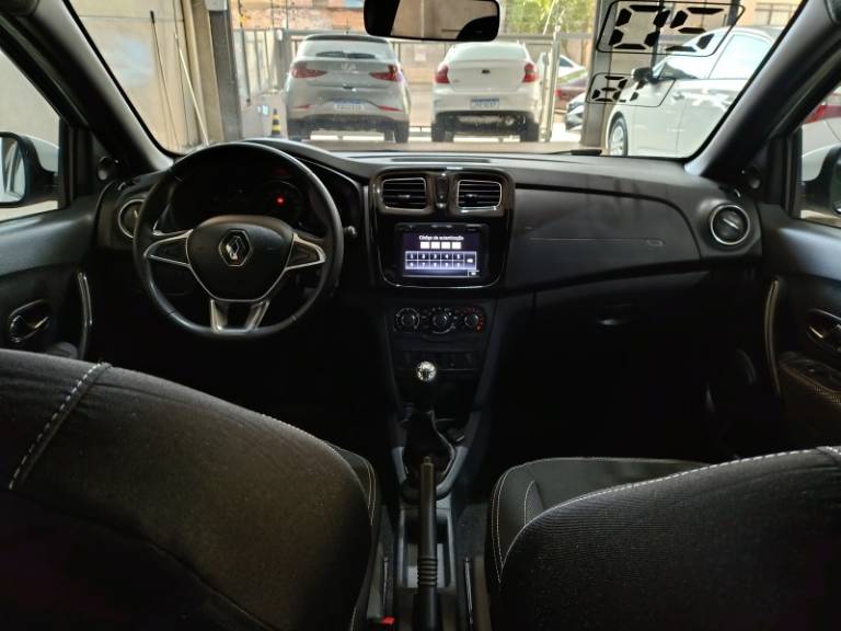 RENAULT - LOGAN - 2020/2020 - Branca - R$ 57.900,00