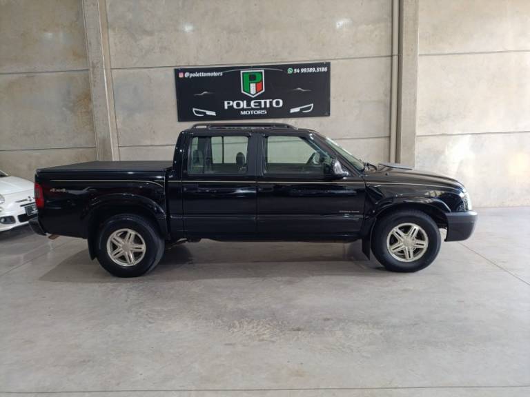 CHEVROLET - S10 - 2006/2007 - Preta - R$ 72.900,00