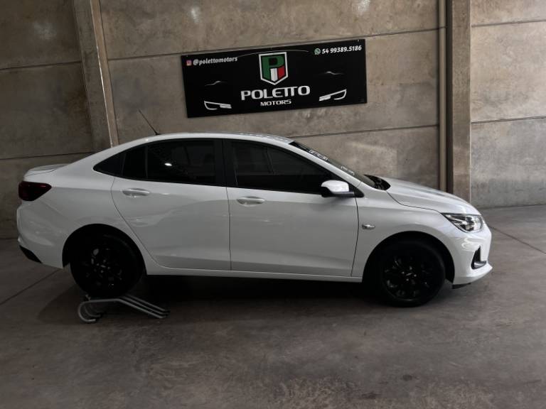 CHEVROLET - ONIX - 2022/2022 - Branca - R$ 76.900,00