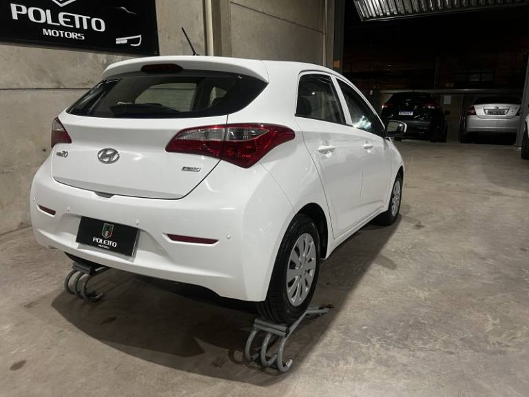 HYUNDAI - HB20 - 2015/2015 - Branca - R$ 44.900,00