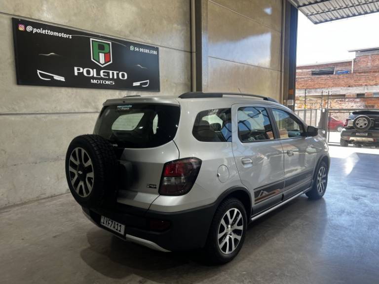 CHEVROLET - SPIN - 2018/2018 - Prata - R$ 63.900,00