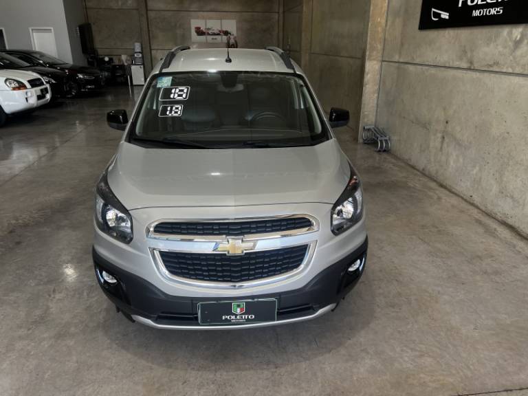 CHEVROLET - SPIN - 2018/2018 - Prata - R$ 63.900,00