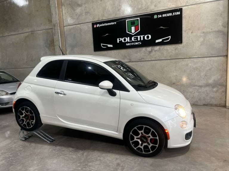 FIAT - 500 - 2011/2012 - Branca - R$ 40.900,00