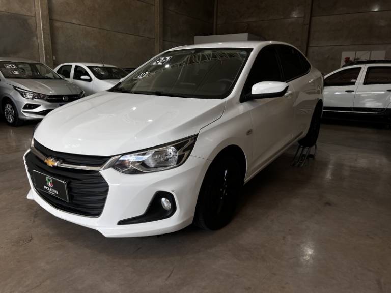 CHEVROLET - ONIX - 2022/2022 - Branca - R$ 76.900,00